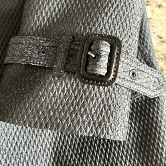 Burberry trench coat - Picture 6 of 16